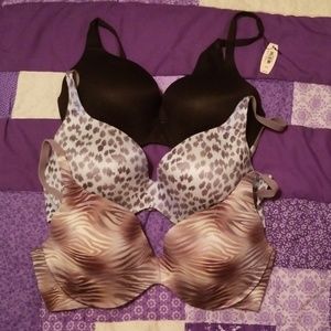 Victoria's Secret lined demi bras 36D